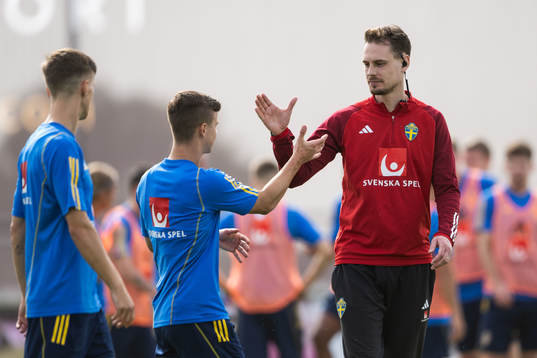 Samuel Dahl and Interim coach Daniel Bäckström of the