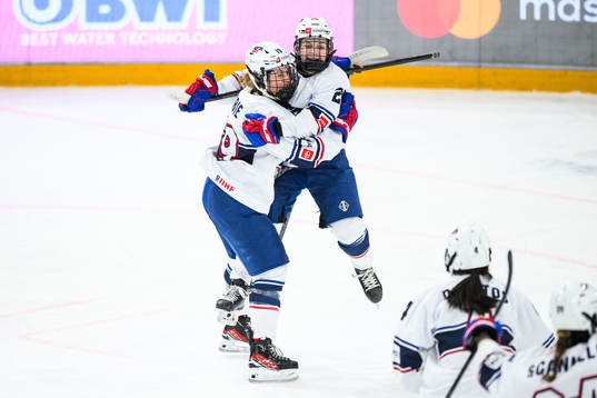 Haley Box of USA celebrates