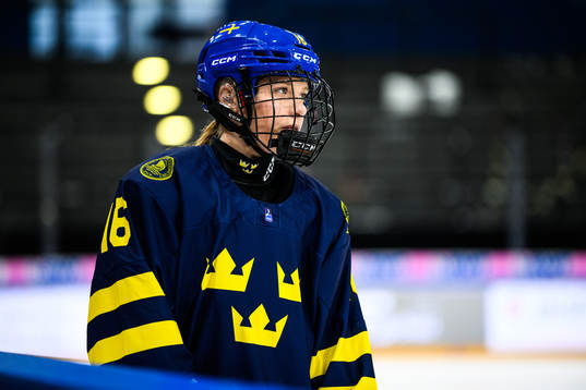 Emilia Bergeby Hallbeck of Sweden