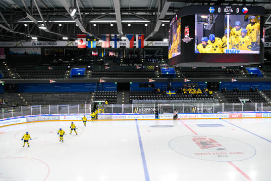 Players of Sweden enters the ice