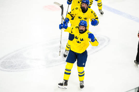 Ella Hellman of Sweden celebrates