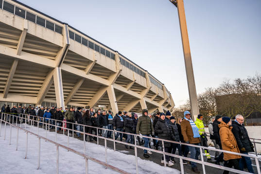 Minnesceremoni för Bosse Larsson på Malmö Stadion