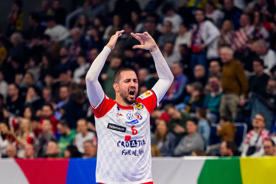 Mario Sostaric of Croatia celebrates