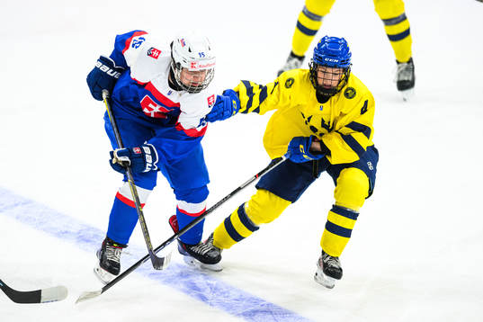 Ema Lackova of Slovakia and Wilma Georgny of Sweden