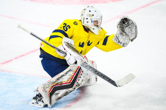 Goaltender Lovisa Lundström of Sweden