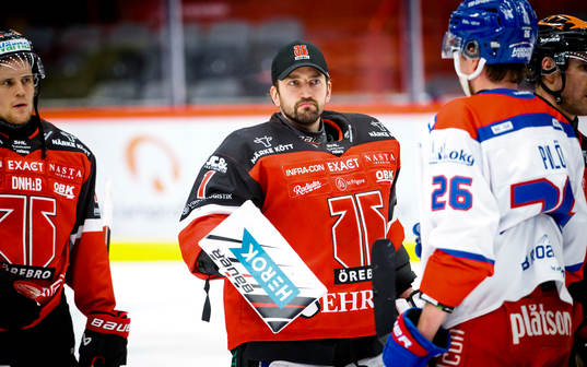 Örebros målvakt Jhonas Enroth deppar
