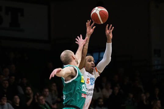 Bläddra bland fler bilder av Basket, SBL Herr, Södertälje - Borås