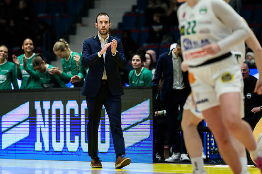 Södertäljes tränare Bernat Canut