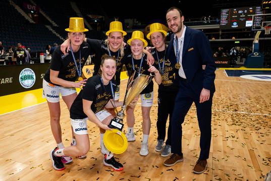 Södertäljes Frida Eldebrink , Klara Lundquist, tränare