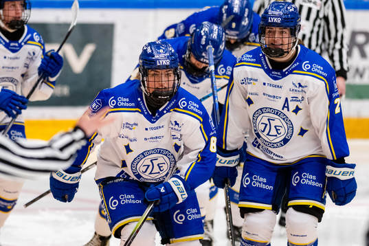 Leksands Ella Albinsson jublar