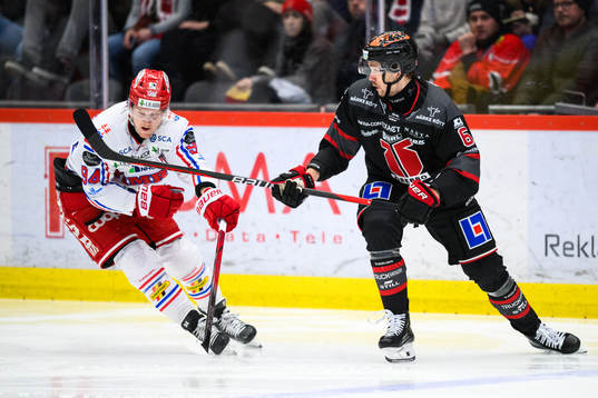 Timrås Sebastian Hartmann och Örebros Filip Berglund