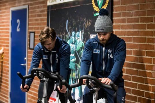 Leksands Marcus Karlberg och Leksands Oskar Lang innan