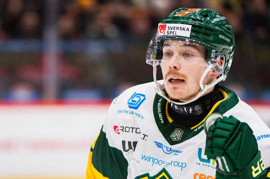 Björklövens Joel Mustonen jublar