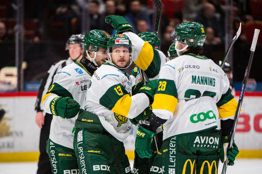 Björklövens Fredric Andersson jublar