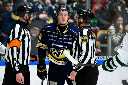 HV71s Tommi Tikka deppar
