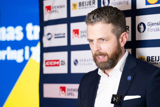 Damkronornas förbundskapten Ulf Lundberg