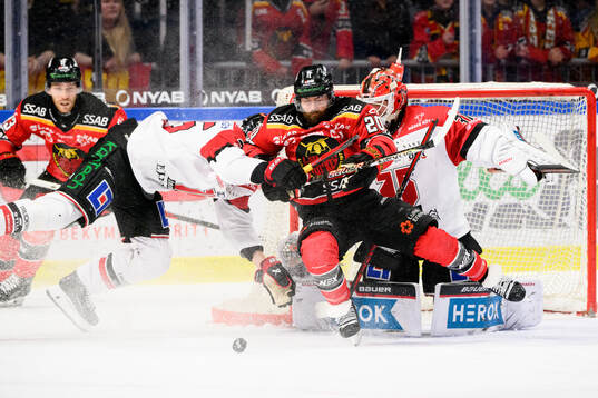 Örebros Emil Larsson och Luleås Jack Connolly