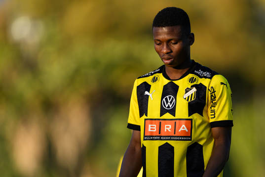 Akoua Romeo Amane of BK Häcken looks dejected