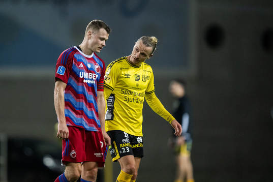 Viktor Claesson of FC Copenhagen and Niklas Hult of Elfsborg