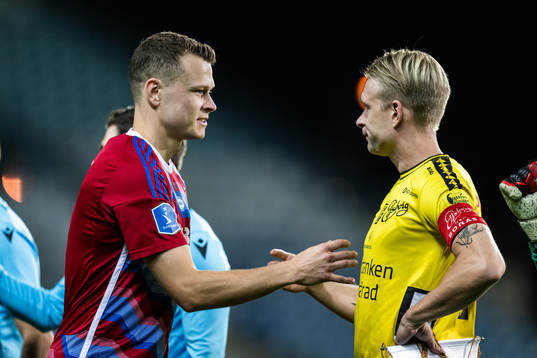 Viktor Claesson of FC Copenhagen and Johan Larsson of