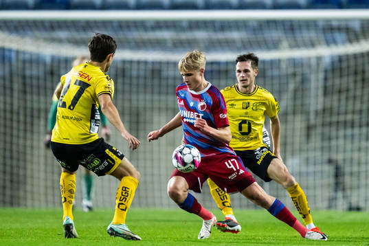 Victor Froholdt of FC Copenhagen and Jens Jakob Dyhr