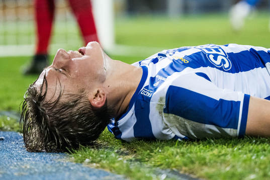 Linus Carlstrand of IFK Göteborg looks dejected