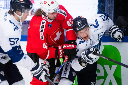 Bläddra bland fler bilder av Ice Hockey, Beijer Hockey Games, Finland - Switzerland