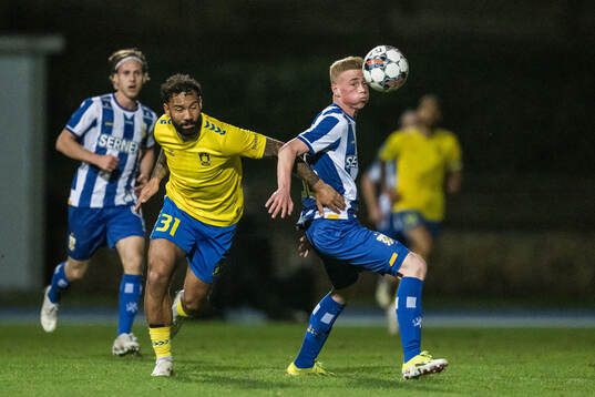 Sean Klaiber of Brøndby and Benjamin Brantlind of IFK