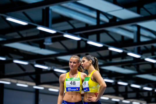 Olivia Lundberg and Michelle Da Silva of Sweden