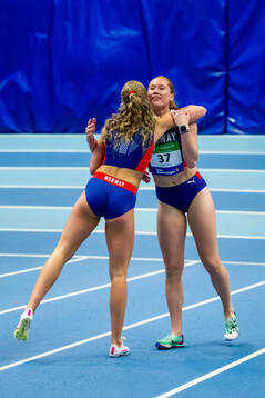 Lovise Skarbøvik Andresen and Ida Eikeng of Norway