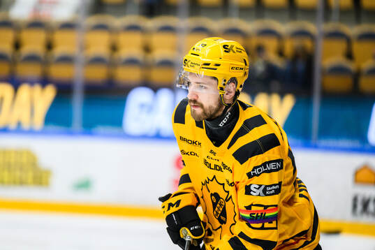 Skellefteås Arvid Lundberg innan ishockeymatchen i SHL