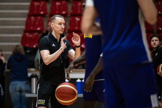 Tränare Mikko Riipinen