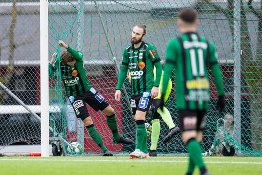 Varbergs Joakim Lindner och Oskar Sverrisson deppar