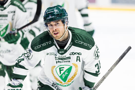 Färjestads Michael Lindqvist jublar
