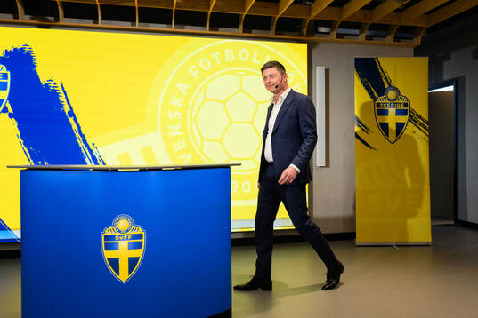 Head coach Jon Dahl Tomasson of the Swedish national