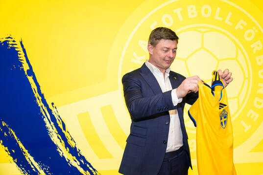 Head coach Jon Dahl Tomasson of the Swedish national