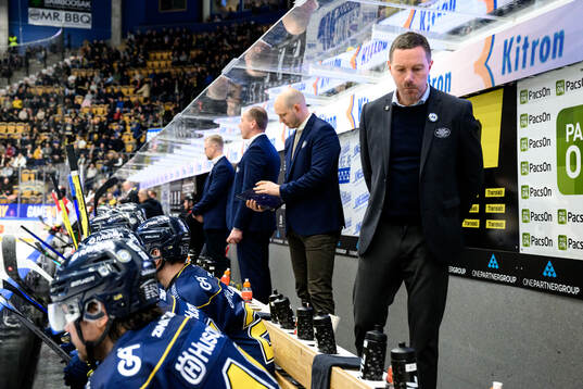 HV71s assisterande tränare Per Gustafsson