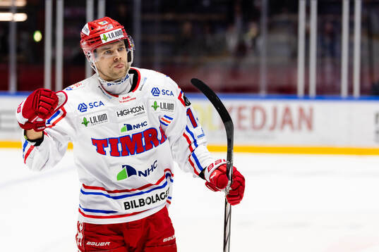 Timrås Emil Pettersson jublar