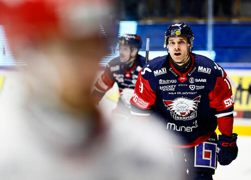 Linköpings Patrick Russell jublar