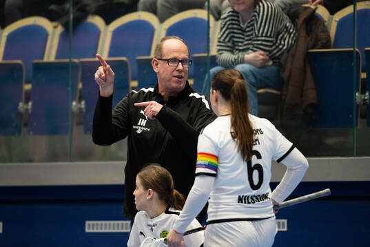 Lunds huvudtränare Jörgen Hammer och Anna Nilsson