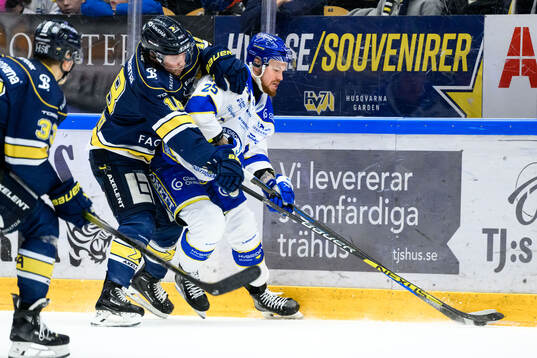 HV71s Kalle Maalahti och Leksands Lucas Elvenes