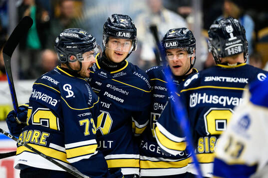 HV71s Nicholas Shore, Henrik Borgström och Radan Lenc