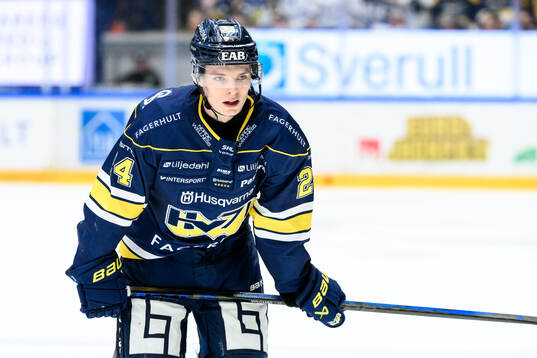 HV71s Oscar Fisker Molgaard deppar