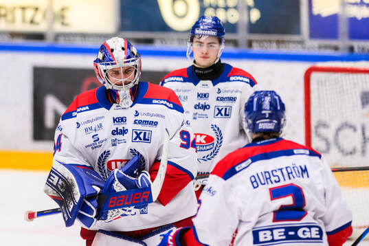 Oskarshamns målvakt Marek Langhamer deppar