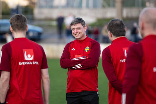 Head coach Jon Dahl Tomasson of the Swedish men's national