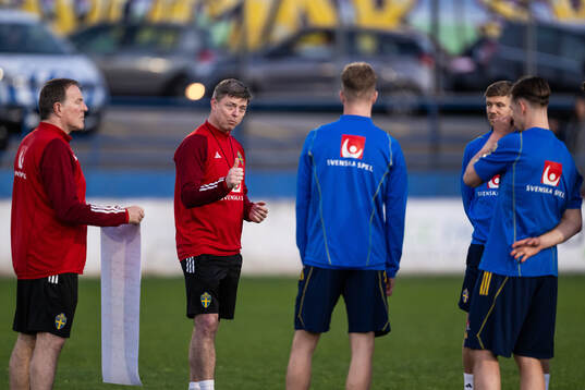 Assistant coach Remy Reijnierse and head coach Jon Dahl