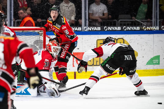Luleås Pontus Andreasson reagerar