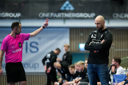 Skövdes tränare Kristian Svensson deppar