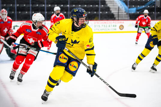 Sara Hjalmarsson of Sweden