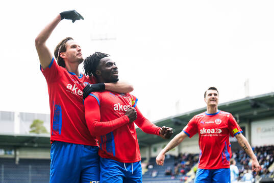 Helsingborgs Wilhelm Loeper och Benjamin Acquah jublar